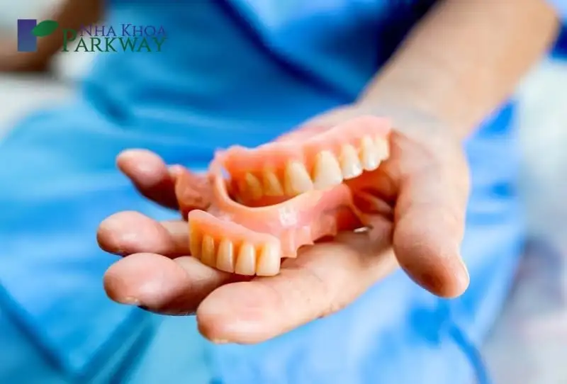 Nằm Mơ Thấy Rụng Răng Giả: Giải Mã Điềm Báo Từ Tâm Linh Đến Tâm Lý